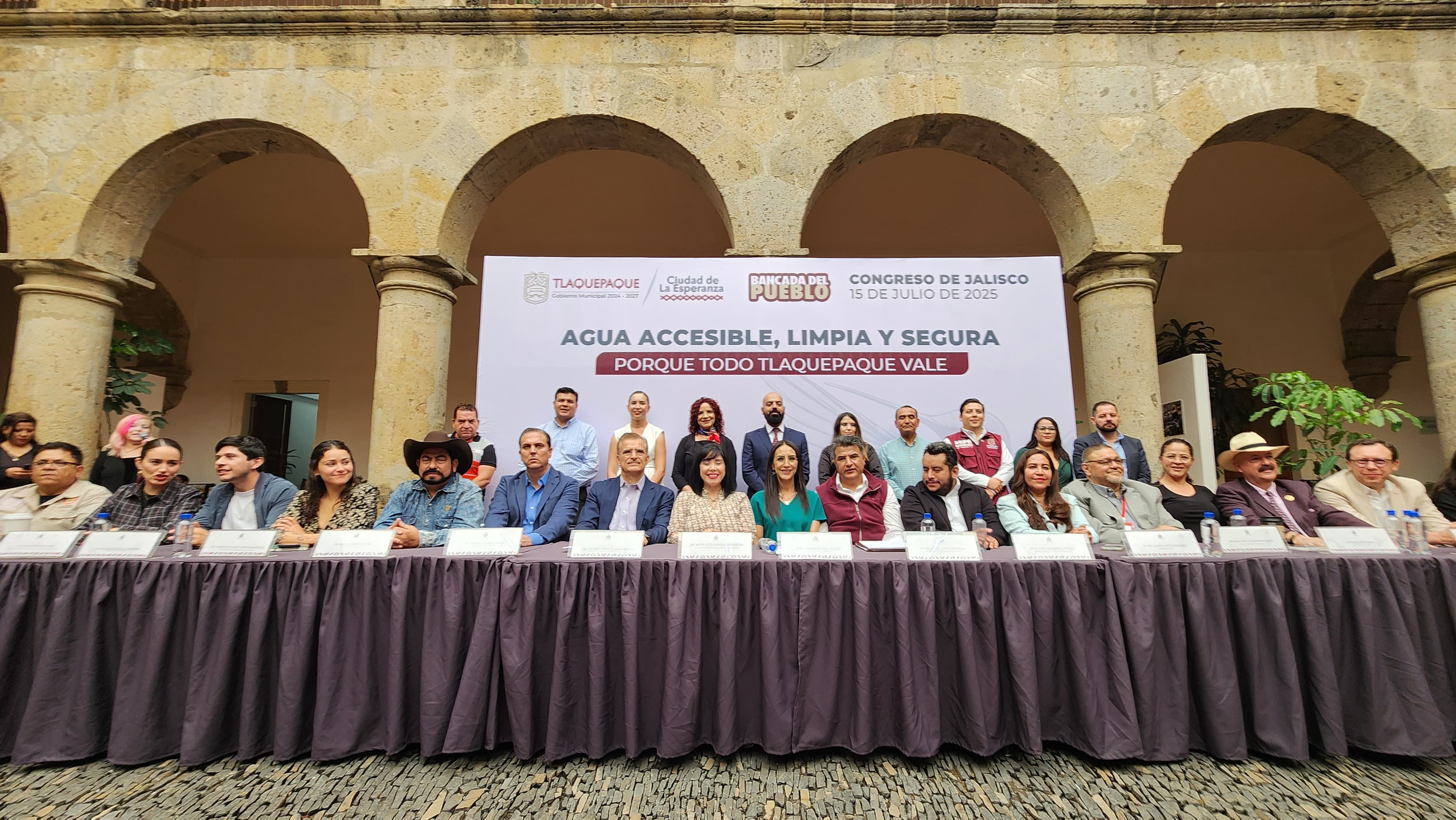 PRESENTA LAURA IMELDA EN EL CONGRESO DEL ESTADO INICIATIVA PARA AGUA ACCESIBLE, LIMPIA Y SEGURA